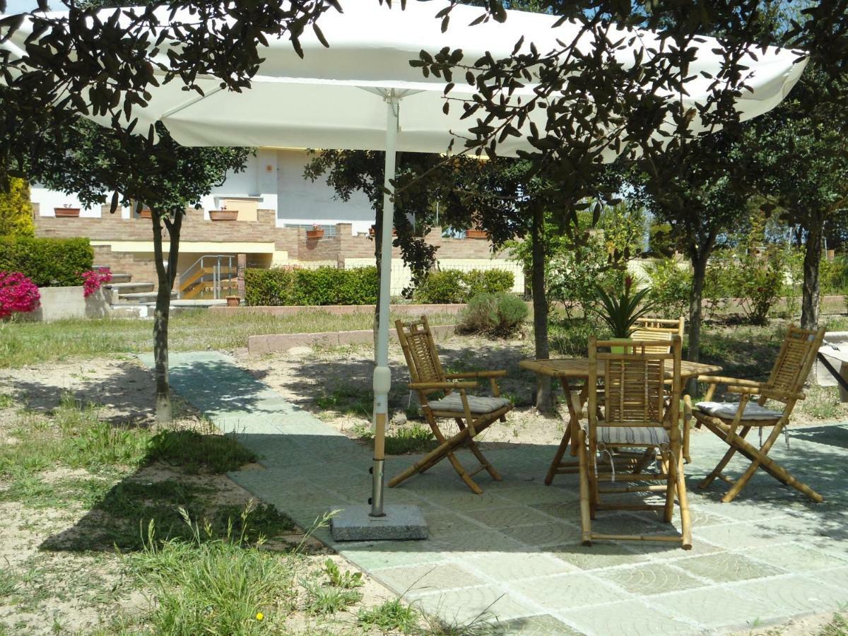 Tra Mare E Monti Διαμέρισμα Santa Giusta Εξωτερικό φωτογραφία